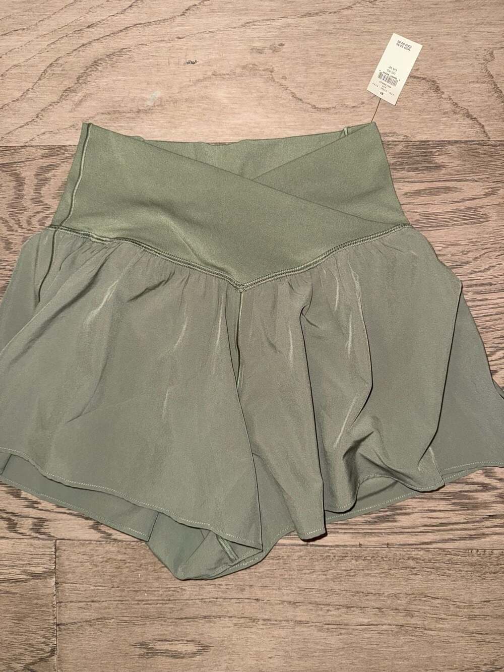NWT OFFLINE by Aerie Real Me Crossover Flowy Short